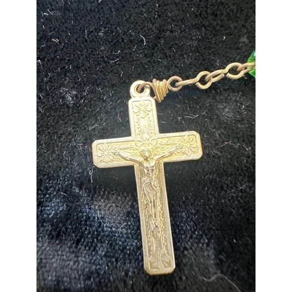 Vintage Rosary Green - Picture 3 of 5